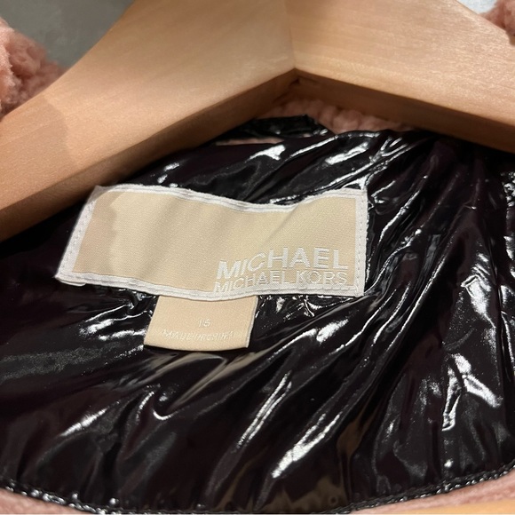 Brand new designer jacket for teenage girls. Fancy, warm & light - Picture 3 of 9